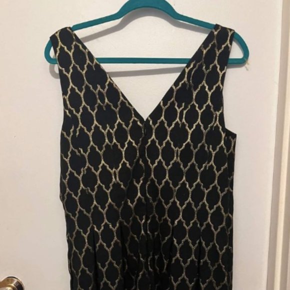 Black and Gold Pattern Cocktail Dress - Vince Camuto - Picture 3 of 4